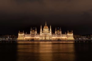 palácio-do-parlamento-budapeste-leste-europeu