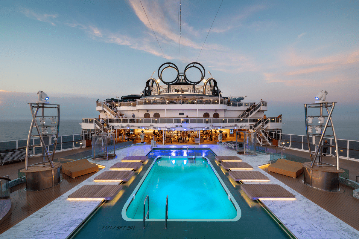 MSCSeaview-Piscina
