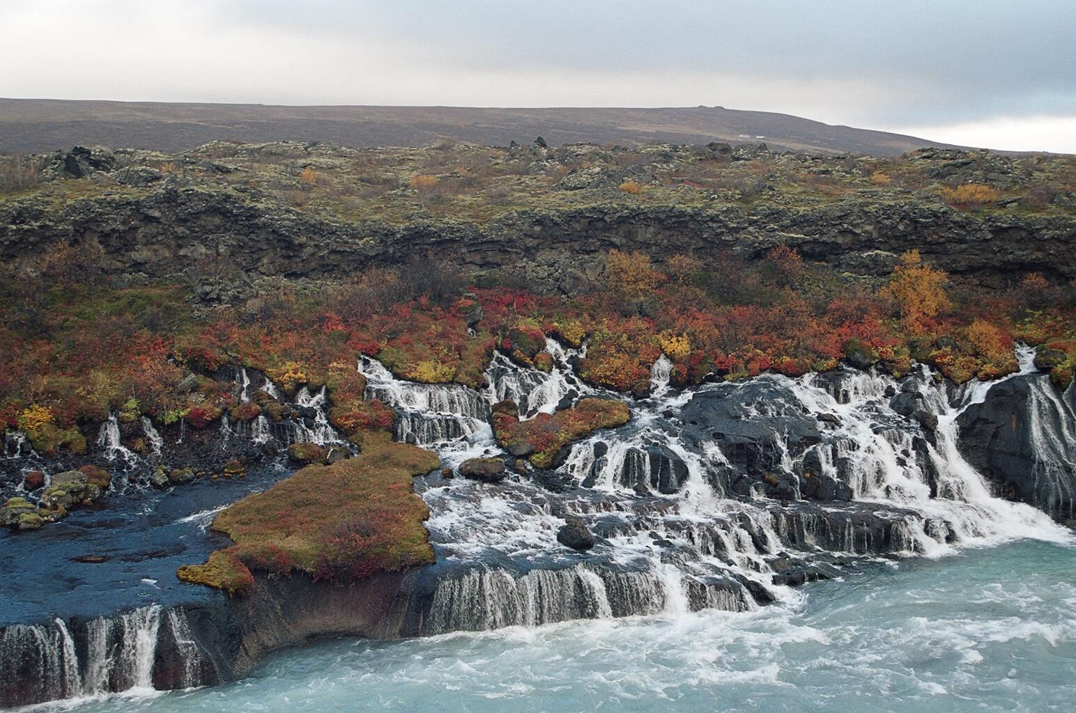 8 Hraunfossar, islândia